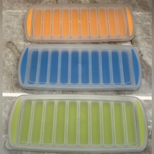 NWT Silicone Ice Cube Tray Set with Lids BPA Free